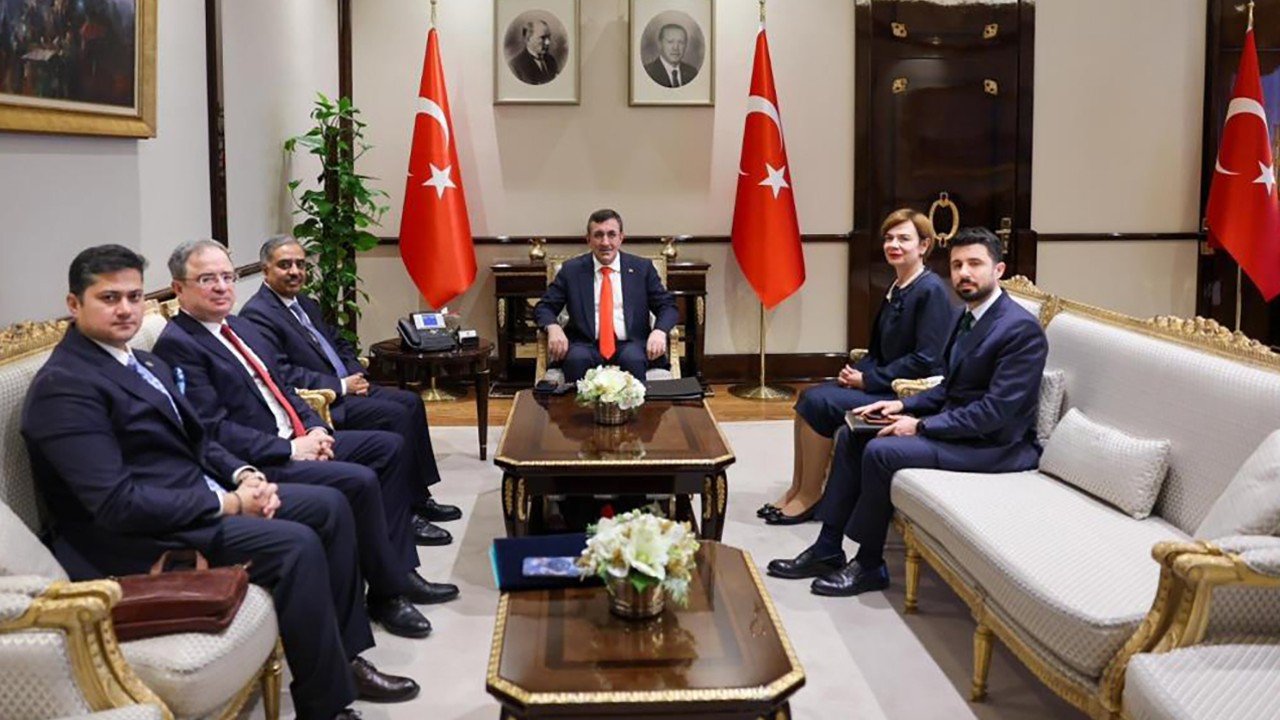 Cevdet Yılmaz: D-8’in dönüşüm sürecine güçlü destek vereceğiz