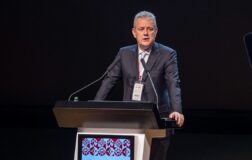 Özgener’den finansal sıkılıkta üretim gücü olan firmalara destek