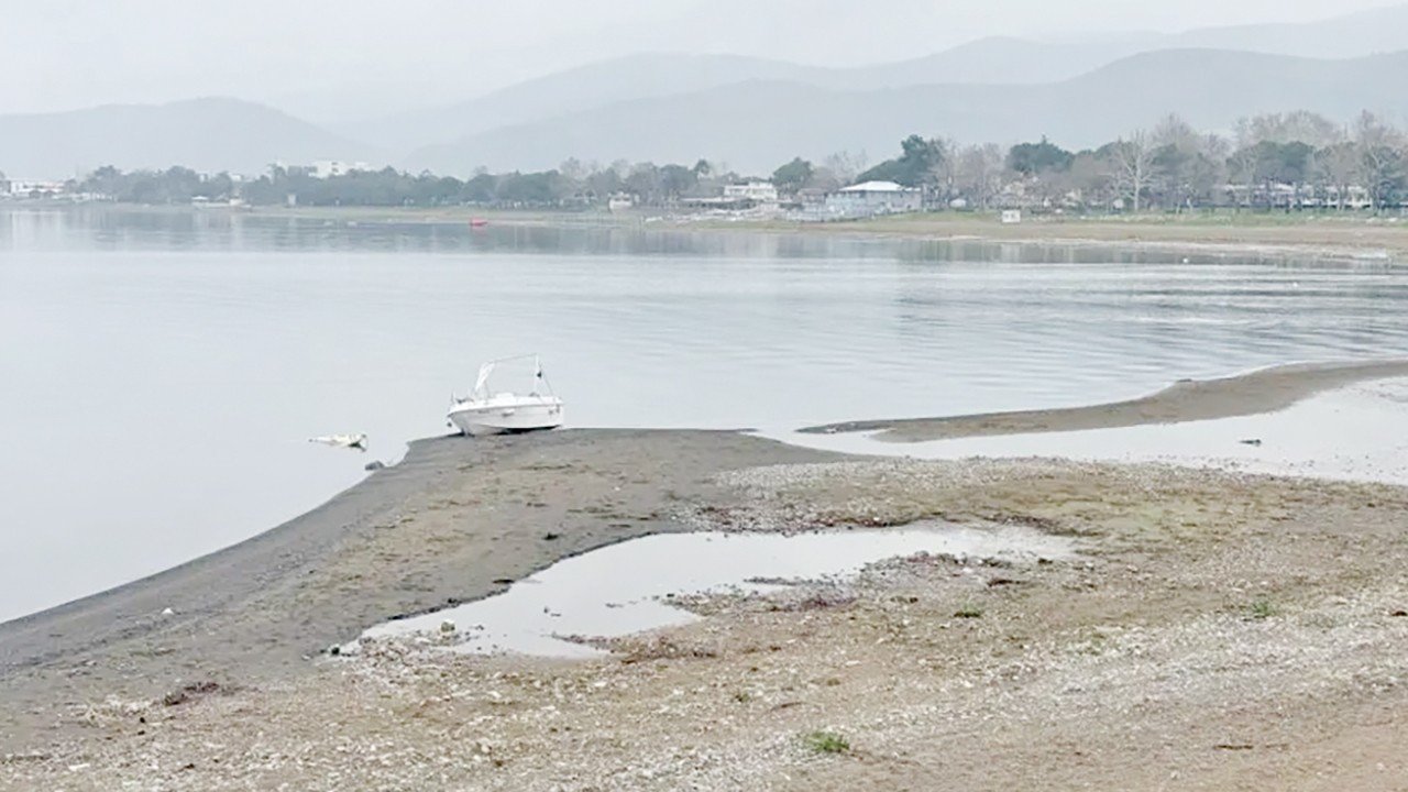 İznik Gölü’nde alarm zilleri