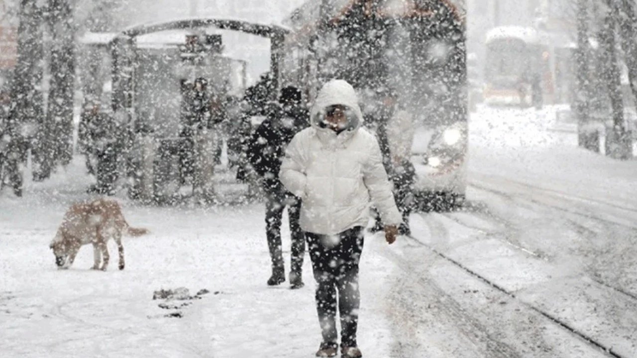 Meteoroloji uyardı: Kar ve kuvvetli yağış tüm yurdu saracak