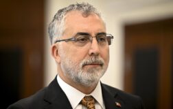 Bakan Işıkhan: 440 projeye 232 milyon liraya yakın hibe desteği s