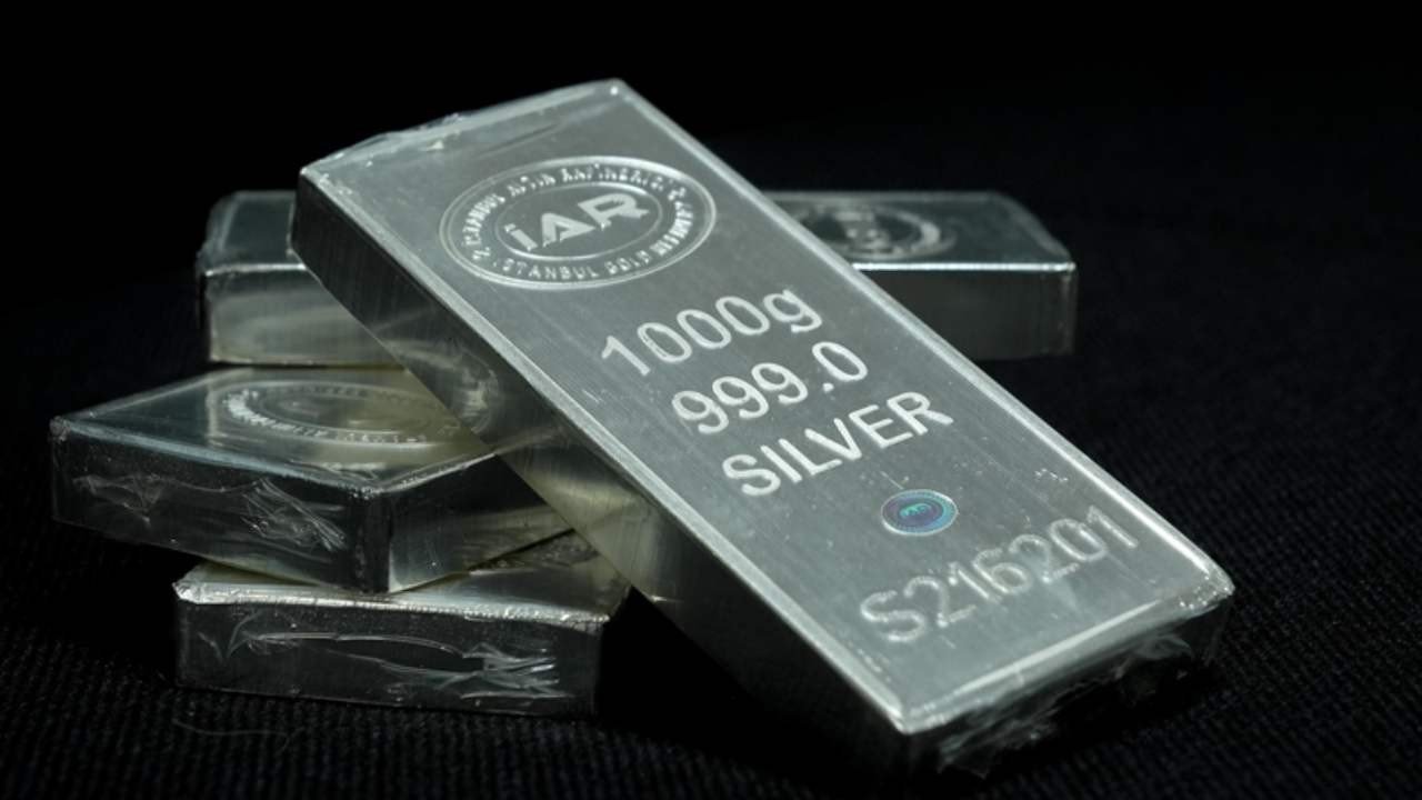 Gümüş 3 haftalık zirveden düştü!