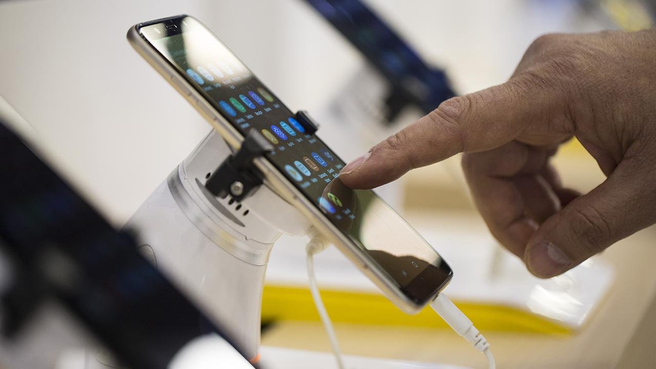 Küresel akıllı telefon pazarında daralma bekleniyor