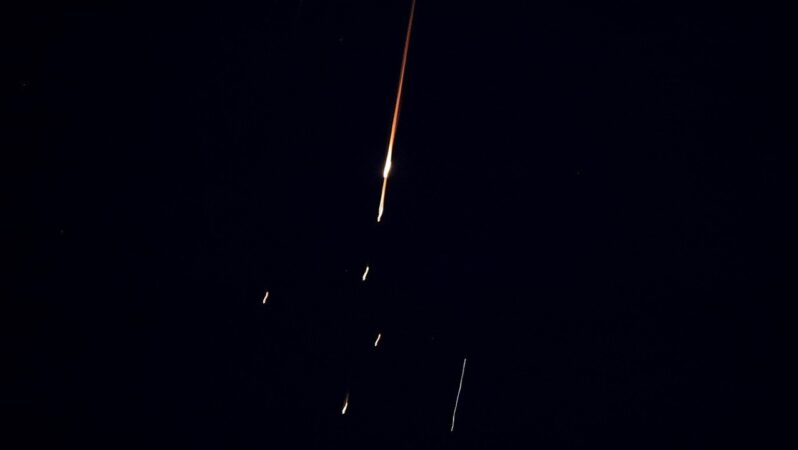 İran Ordusu: Hava savunma sistemi tarafından 12 İHA düşürüldü