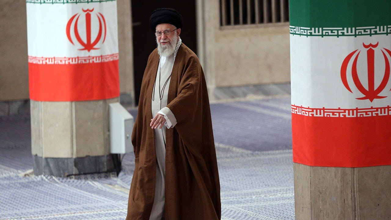 ABD-İsrail saldırısında İran lideri Hamaney’in kızı, damadı, toru