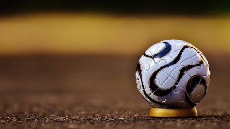 Katar’da ligler süresiz ertelendi